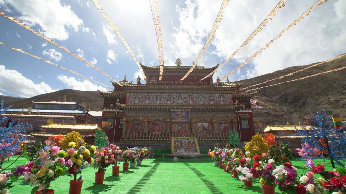 果洛班雅寺空性离戏院图集